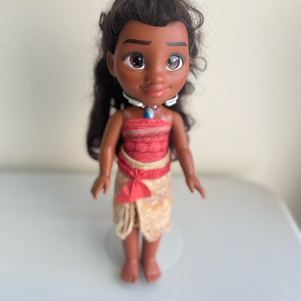 Disney Moana Adventure Doll Red and Brown